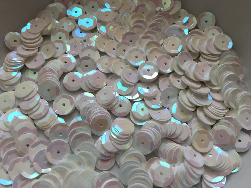 Sequins 8mm 800/Pkg White Iridescent
